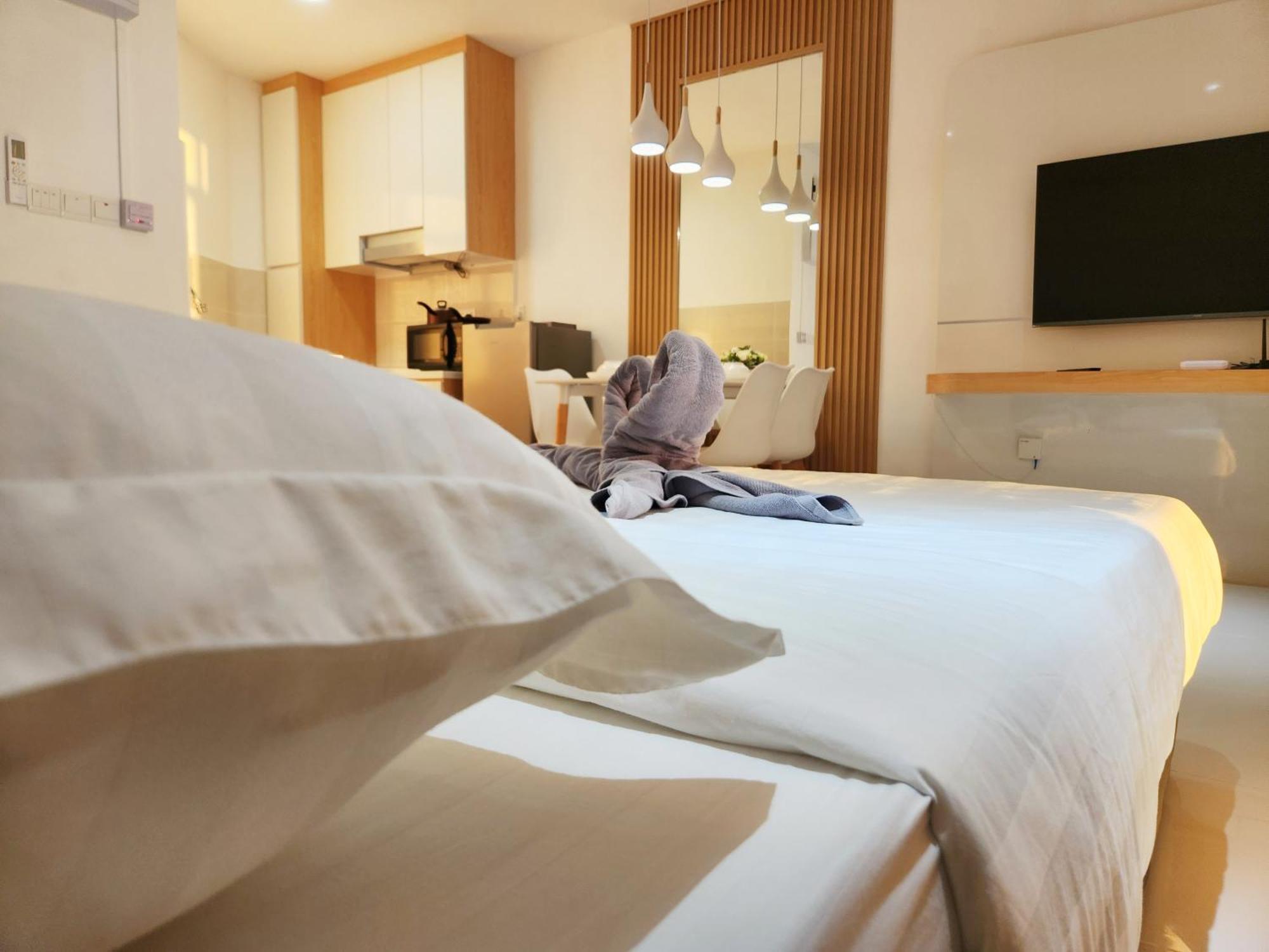 The Shore Kota Kinabalu City Centre By Lw Suites Exteriör bild