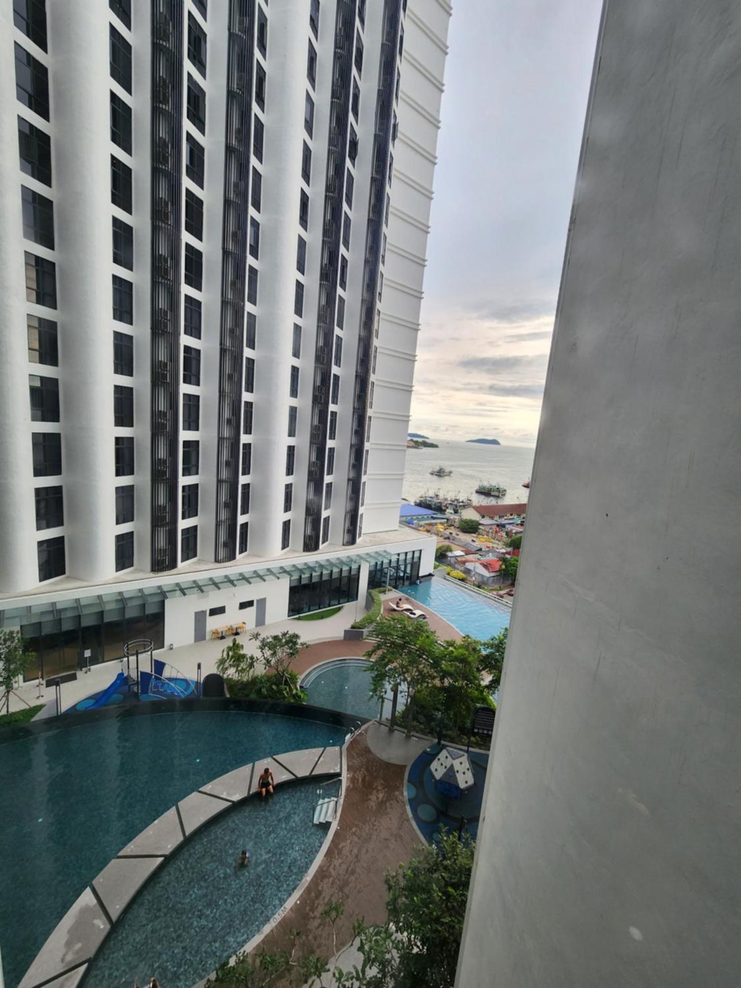 The Shore Kota Kinabalu City Centre By Lw Suites Rum bild