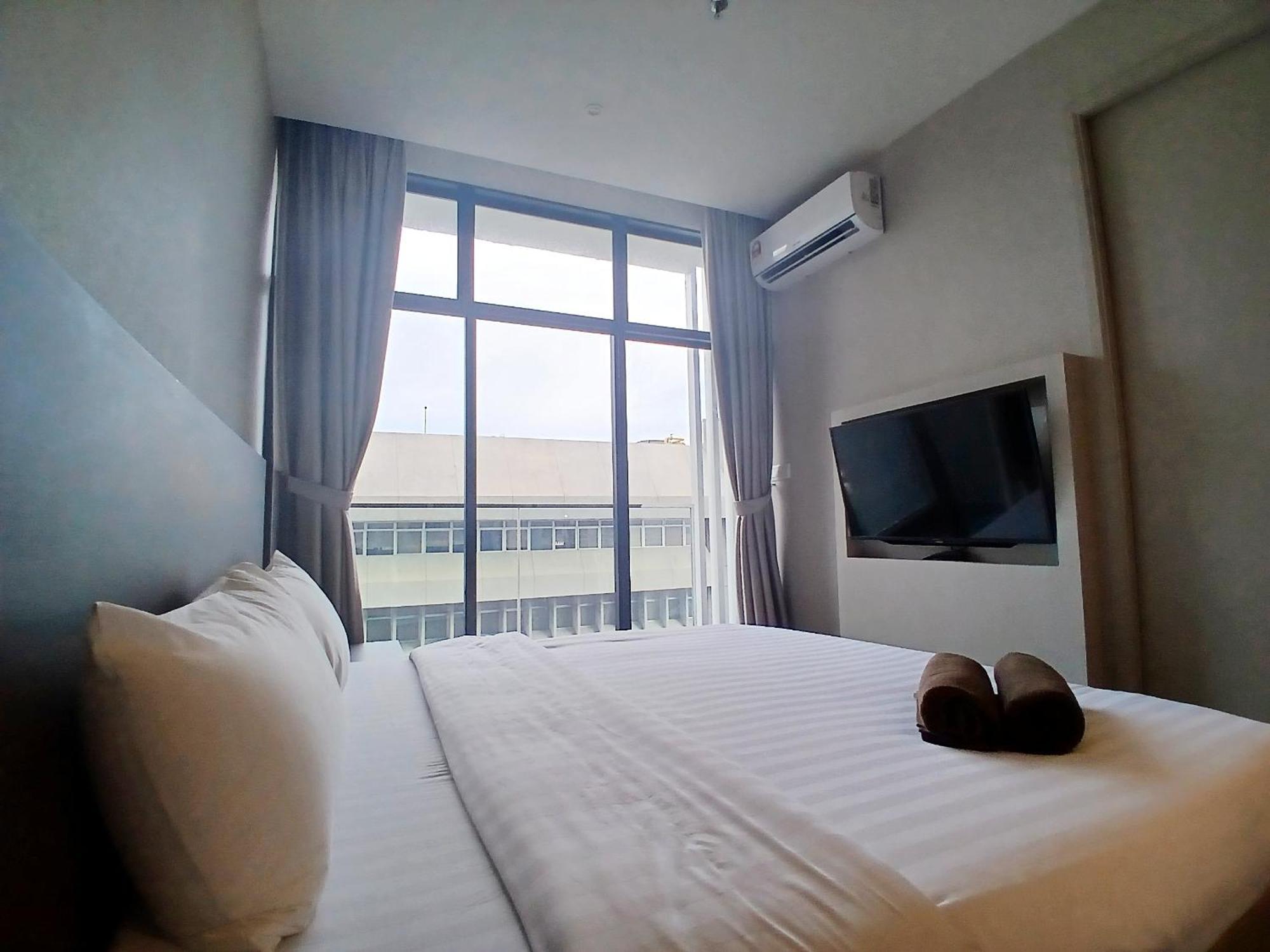 The Shore Kota Kinabalu City Centre By Lw Suites Rum bild
